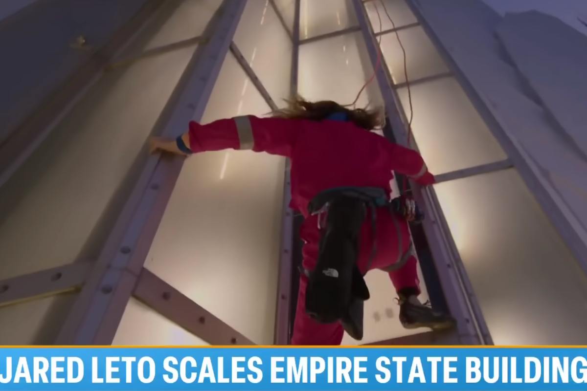 Jared Leto scala l'Empire State Building