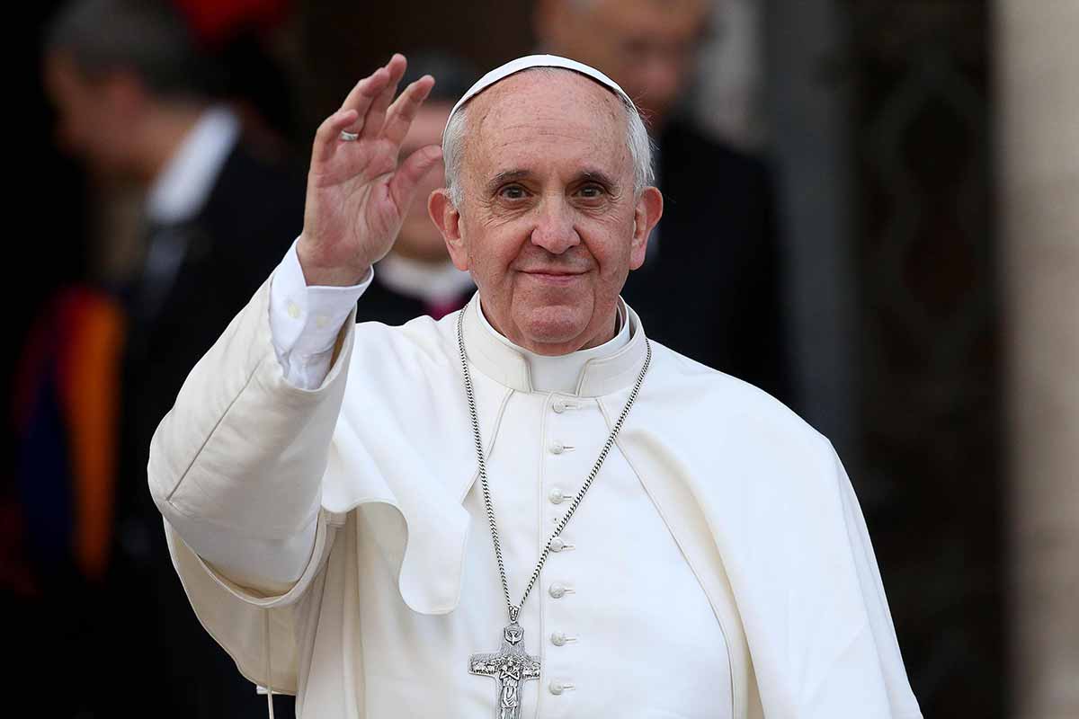 Papa Francesco saluto