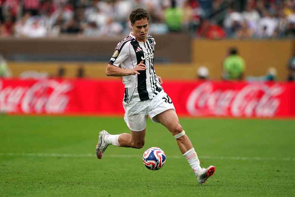 Juventus Wydad, Yildiz