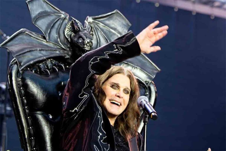 Il Principe Delle Tenebre Vola Via. Ozzy, Pazzo Eroe Dell'heavy Metal - Foto 2