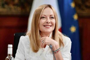 AVS contro Giorgia Meloni