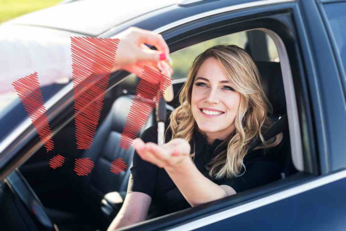 Donna in auto