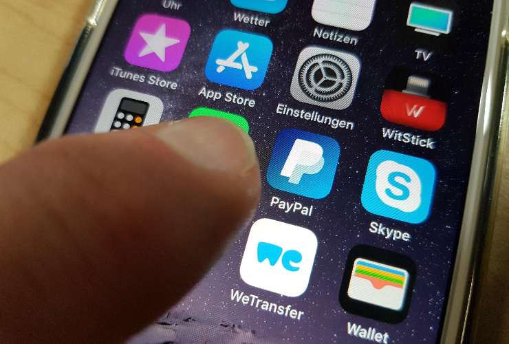 App Pay Pal su uno smartphone